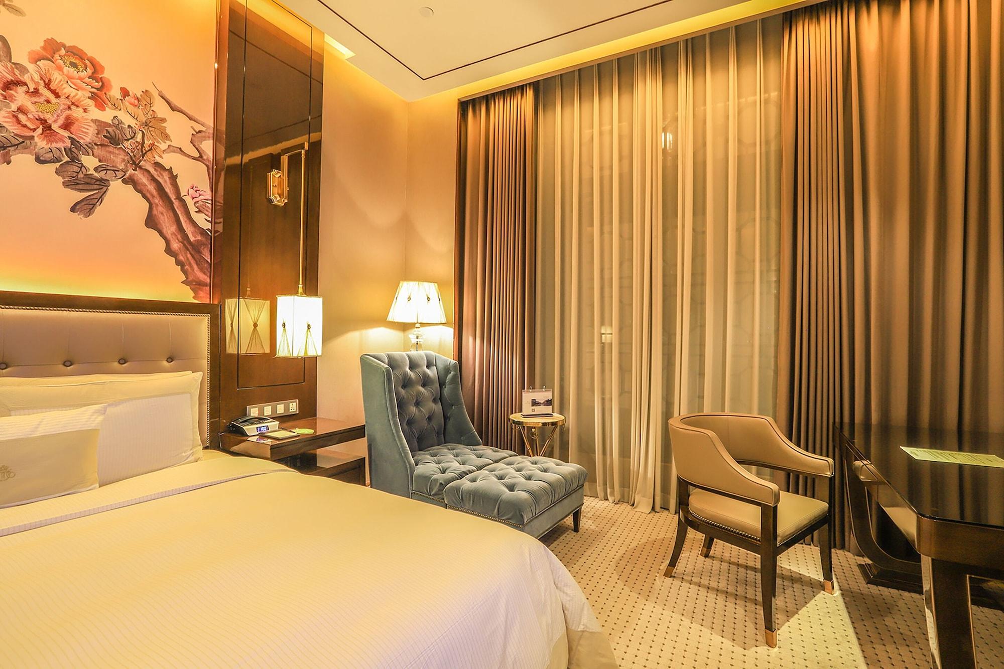 Royal Garden Hotel Shanghai-Free Shuttle To And From Disney & Pvg & Close Metro Line2 Easy To Sha New Expo Eksteriør bilde