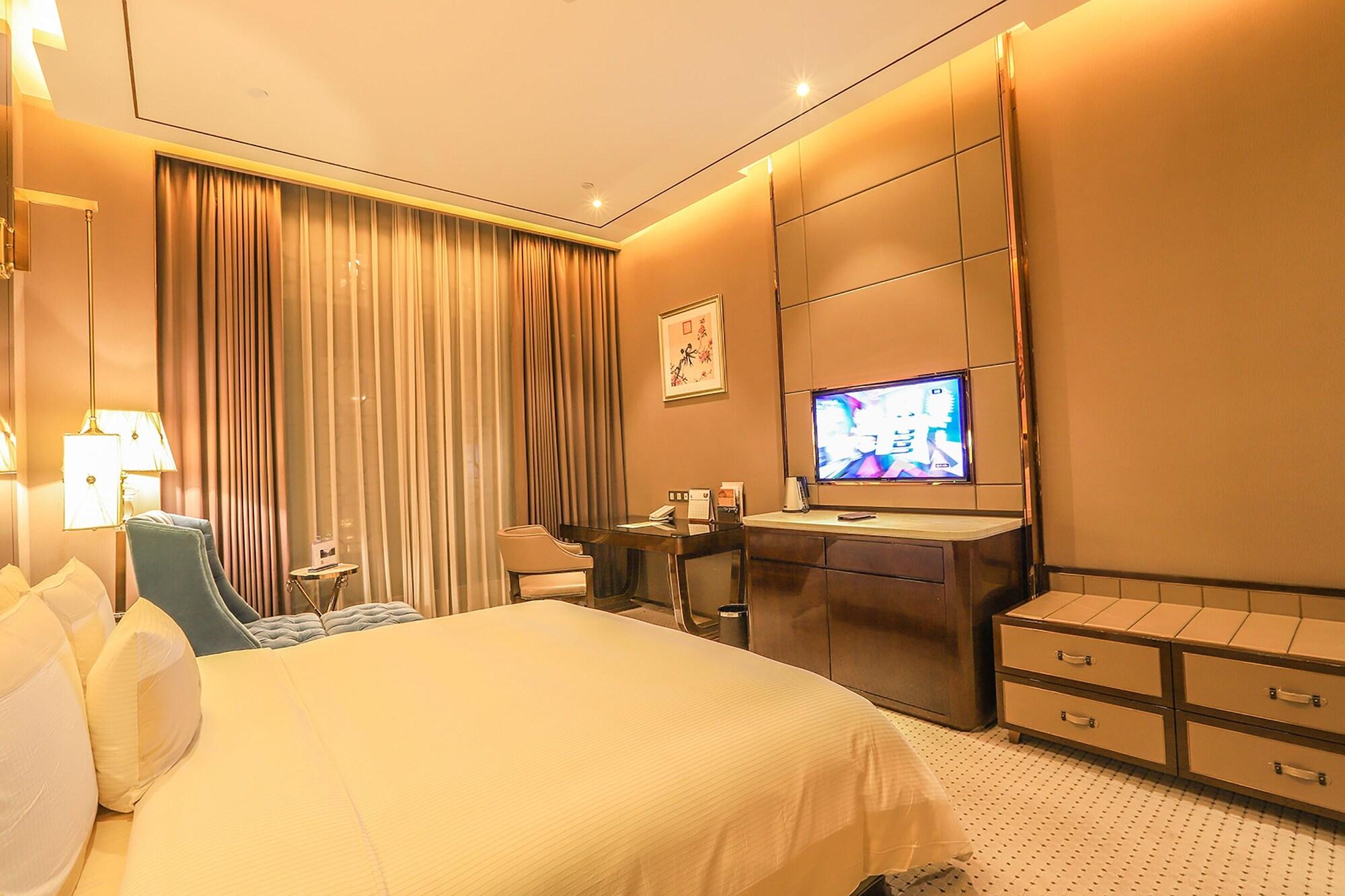 Royal Garden Hotel Shanghai-Free Shuttle To And From Disney & Pvg & Close Metro Line2 Easy To Sha New Expo Eksteriør bilde