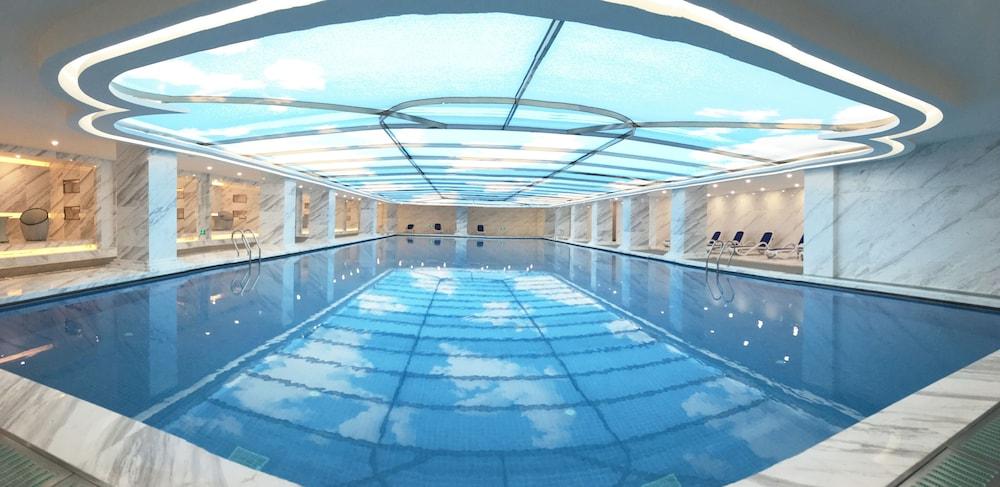 Royal Garden Hotel Shanghai-Free Shuttle To And From Disney & Pvg & Close Metro Line2 Easy To Sha New Expo Eksteriør bilde