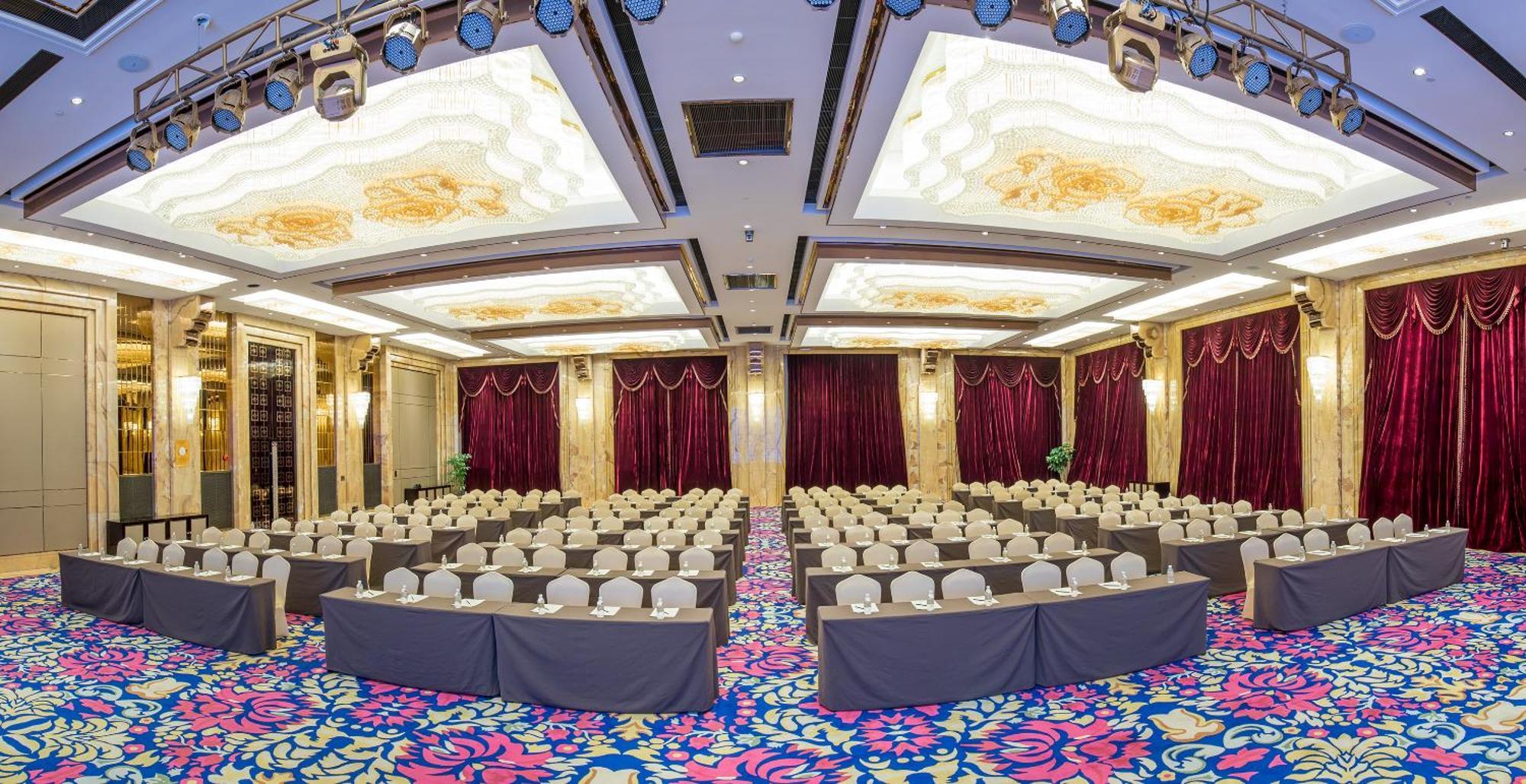 Royal Garden Hotel Shanghai-Free Shuttle To And From Disney & Pvg & Close Metro Line2 Easy To Sha New Expo Eksteriør bilde