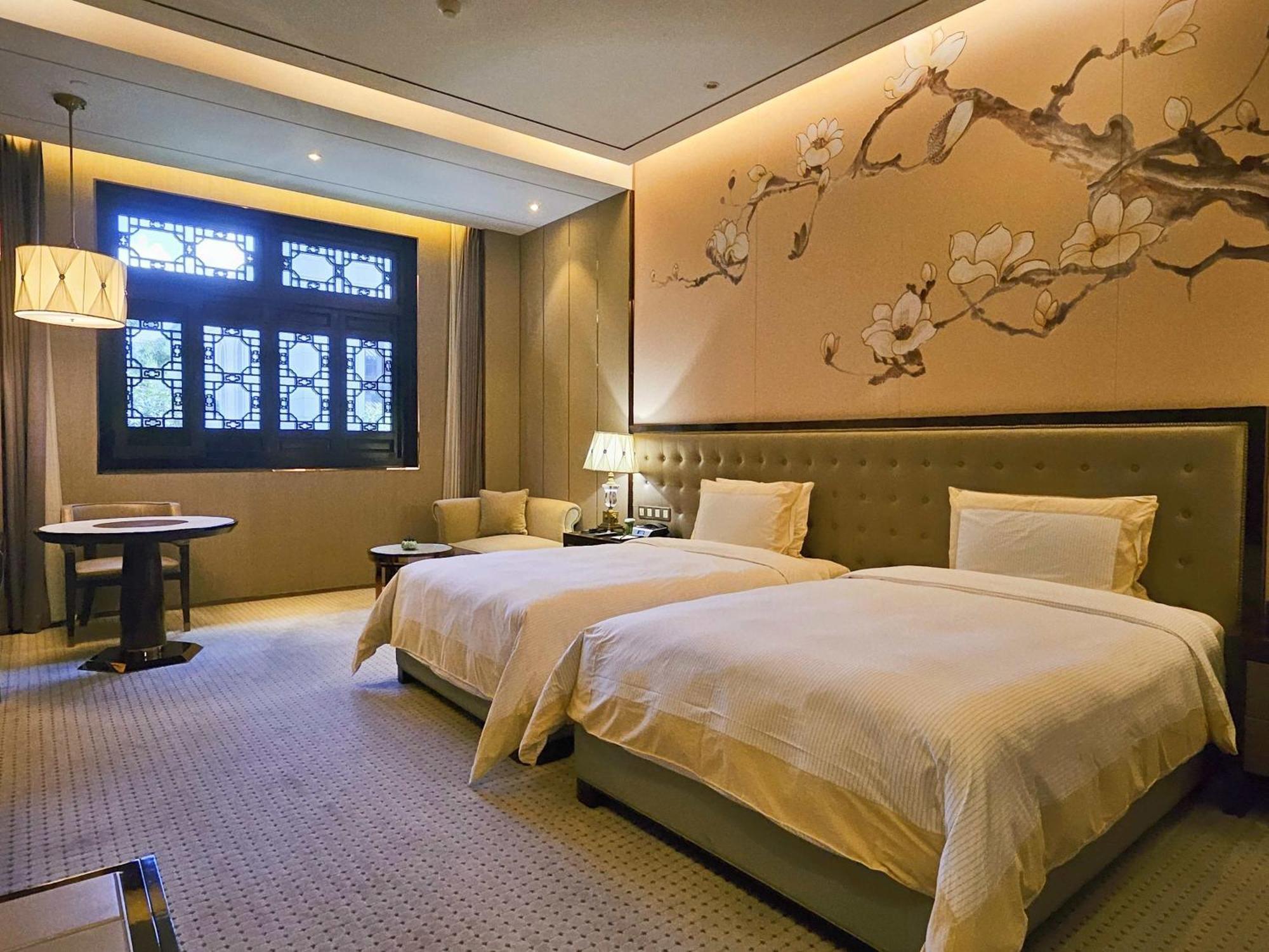 Royal Garden Hotel Shanghai-Free Shuttle To And From Disney & Pvg & Close Metro Line2 Easy To Sha New Expo Eksteriør bilde